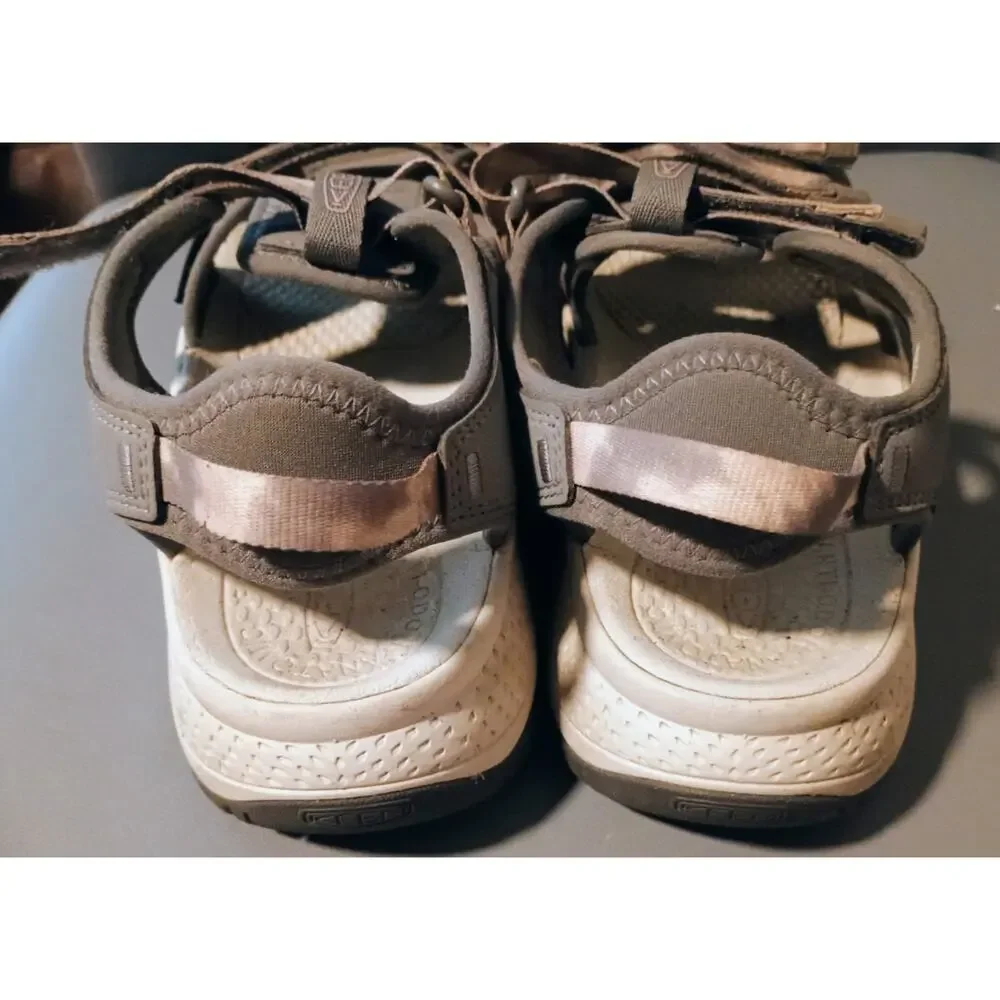 KEEN Women's Three Strap Astoria West Open Toe Sandals, Fawn/Tie Dye, 9.5